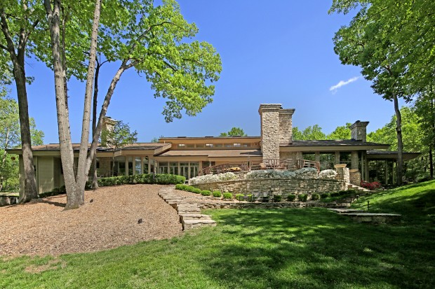 Serendipity Circle, 3_exterior-rear.jpg